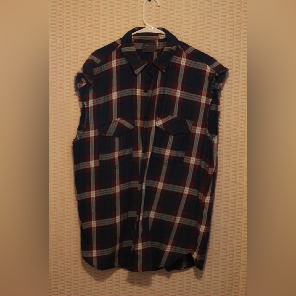 Zara Men’s Flannel Cut off Sleeves